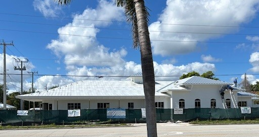 1052 SE Ocean Blvd, Stuart, FL à louer - Photo de construction - Image 2 de 4