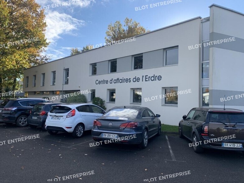 2 Rue De Thessalie, La Chapelle-sur-Erdre à vendre - Photo du bâtiment - Image 2 de 15