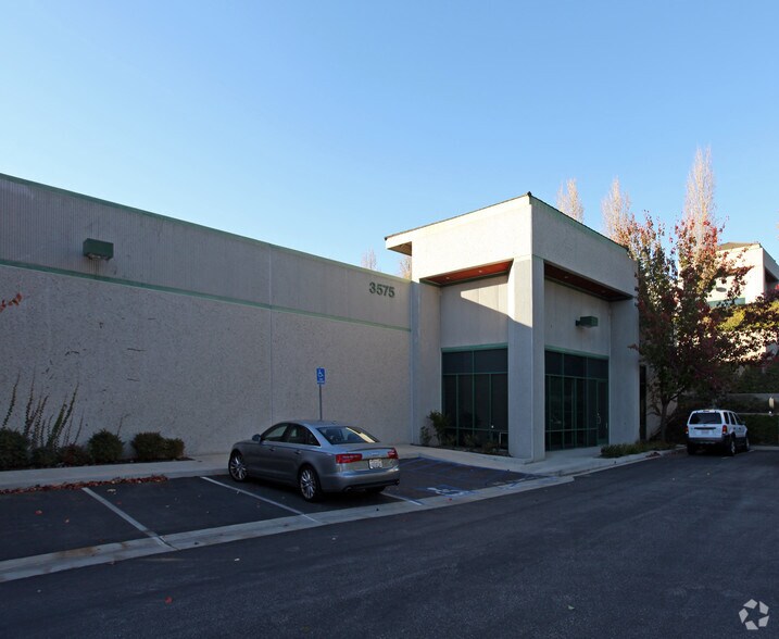 3575 Old Conejo Rd, Newbury Park, CA à louer - Photo principale - Image 1 de 2