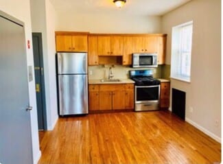 More details for 576 Ridgewood Ave, Brooklyn, NY - Office for Lease