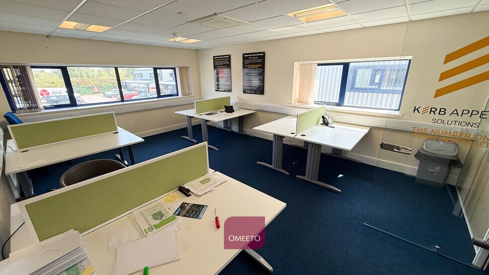 Royal Scot Rd, Derby à vendre - Photo du bâtiment - Image 3 de 10