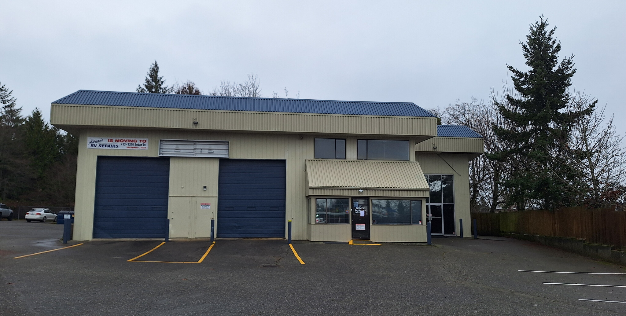 690 Comox Rd, Nanaimo, BC for lease Building Photo- Image 1 of 15