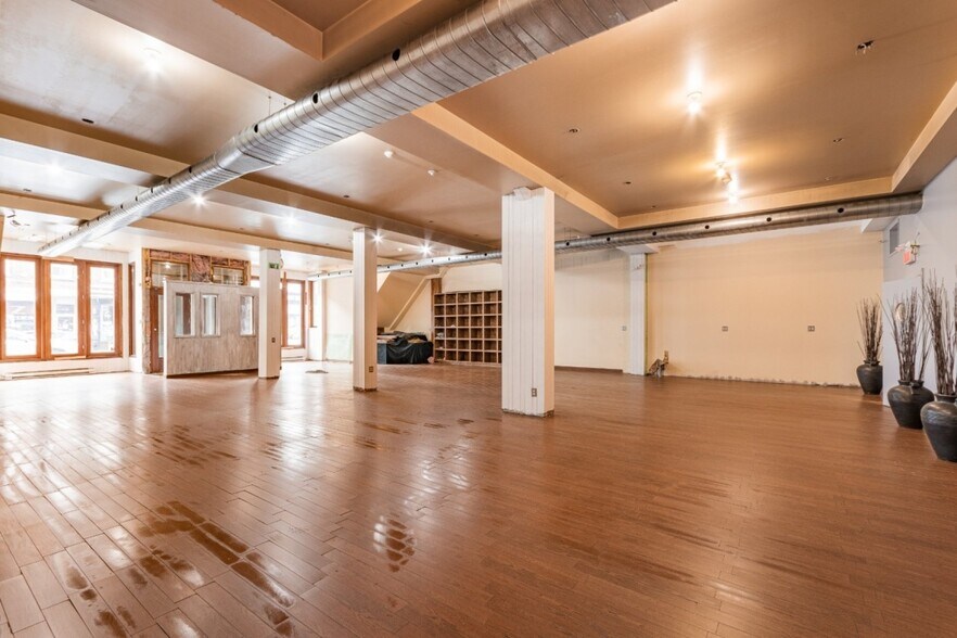 425 Rue Rachel E, Montréal, QC à vendre - Photo intérieure - Image 3 de 7