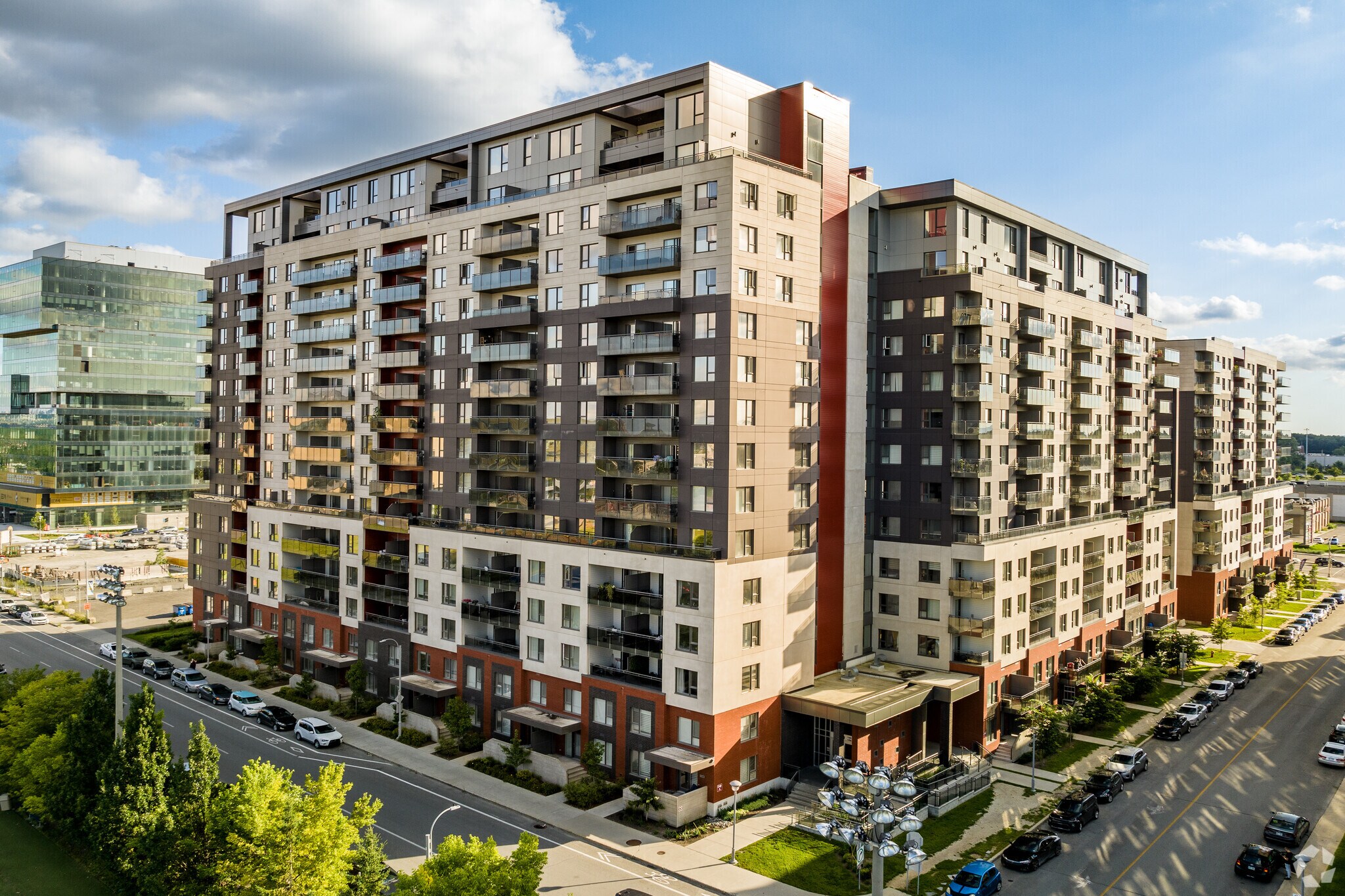 1360 Rue Lucien-Paiement, Laval, QC à vendre Photo principale- Image 1 de 1