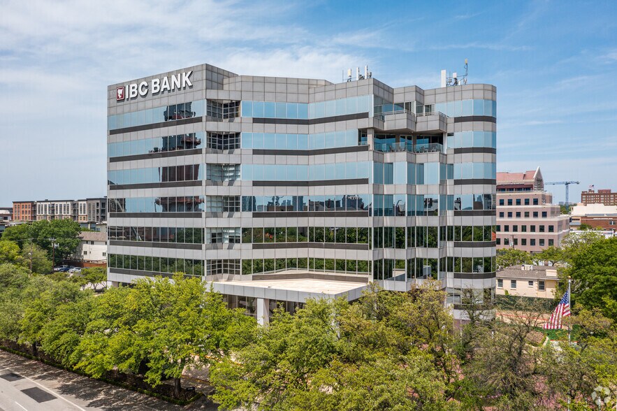 3800 Maple Ave, Dallas, TX à louer - Photo du bâtiment - Image 1 de 43