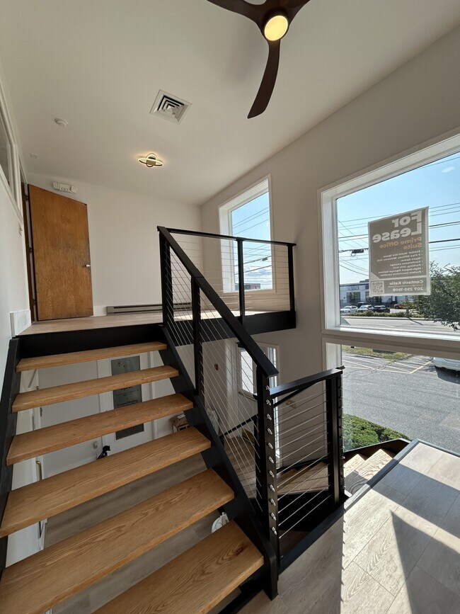 Plus de détails pour 91 Larrabee Rd, Westbrook, ME - Bureau à louer