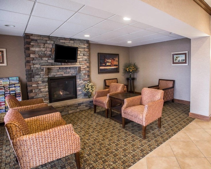 3698 US 40, Oakley, KS for sale - Interior Photo - Image 3 of 12