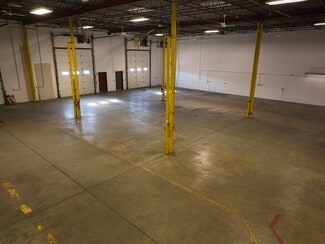 Plus de détails pour 9803-9817 47th Ave NW, Edmonton, AB - Industriel à louer