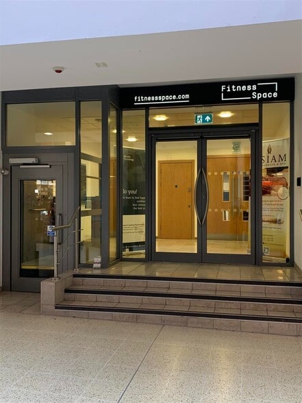 Newgate St, Chester for lease - Building Photo - Image 3 of 3