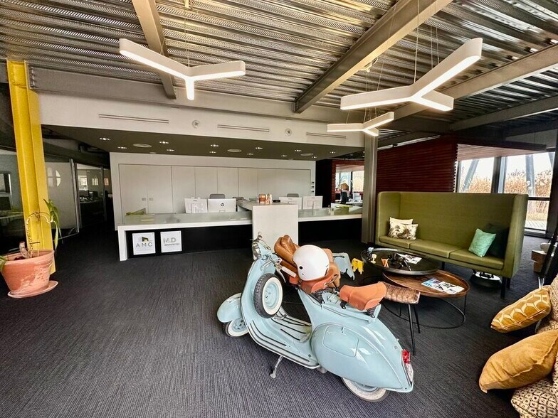 Office in Schiltigheim for lease - Interior Photo - Image 3 of 8
