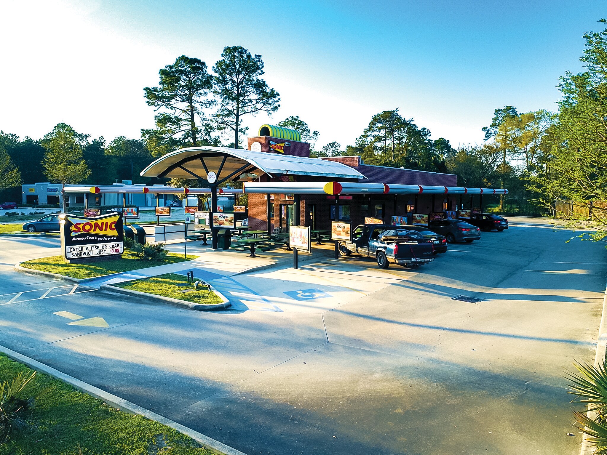 194 Brownswitch Rd, Slidell, LA for sale Primary Photo- Image 1 of 5