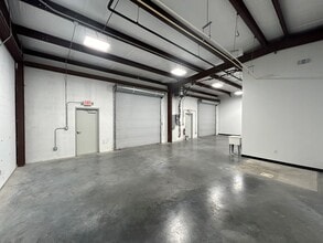 351 Columbia Memorial Pky, Kemah, TX for lease Interior Photo- Image 2 of 8