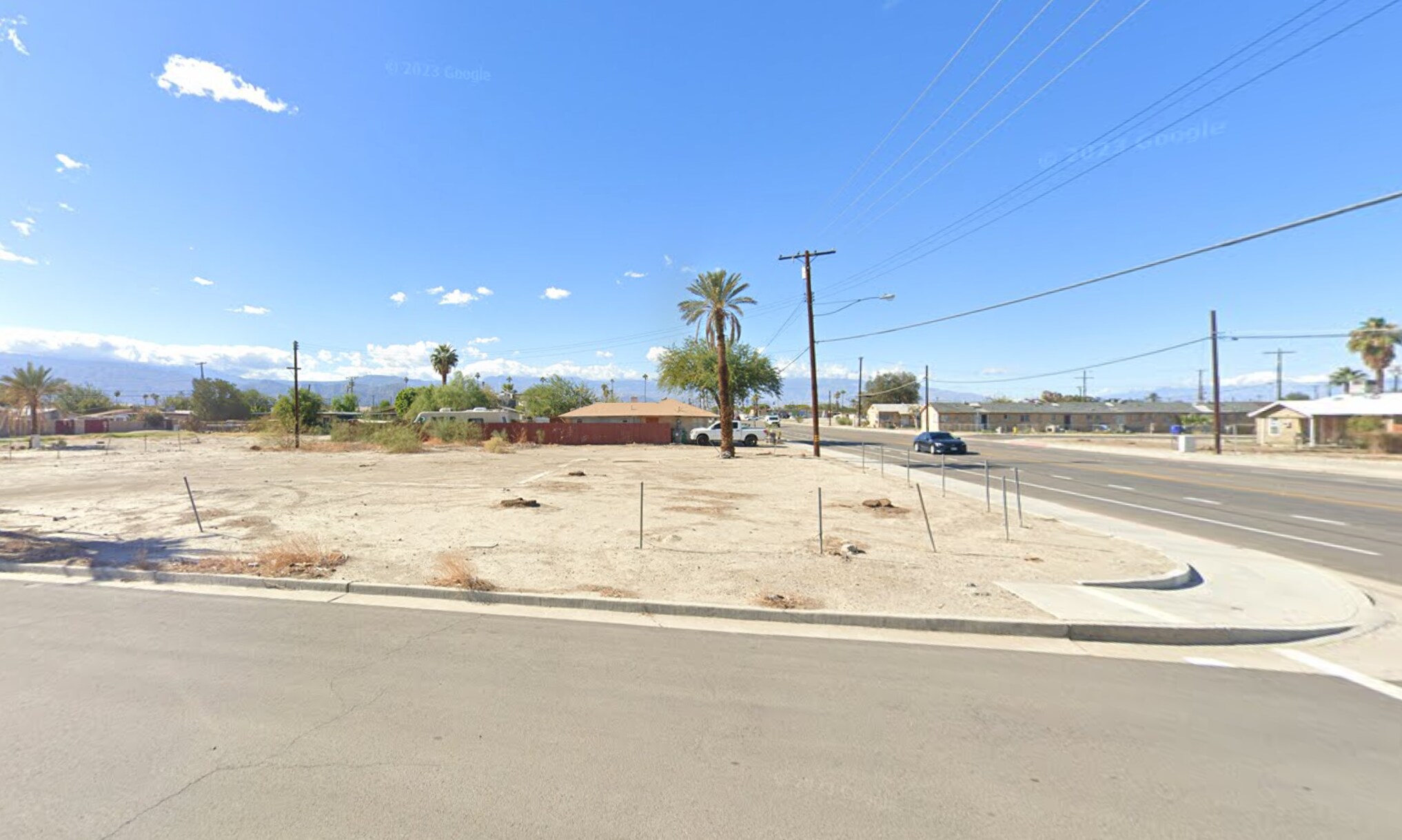 Avenue 44, Indio, CA à vendre Photo du bâtiment- Image 1 de 4