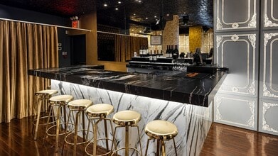 226 E 54th St, New York, NY for sale Interior Photo- Image 1 of 5