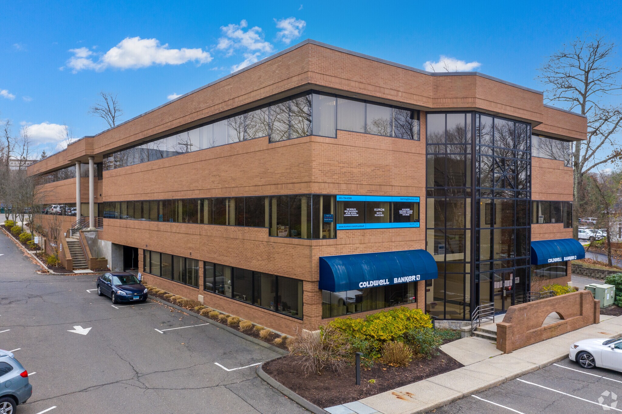 2 Corporate Dr, Trumbull, CT for lease Primary Photo- Image 1 of 5