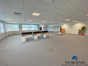 950 Great West Rd, Brentford for lease Interior Photo- Image 1 of 4