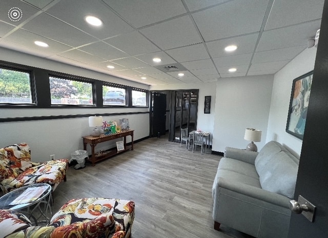 1600 Kingsway Ct, Trenton, MI for sale - Building Photo - Image 2 of 12