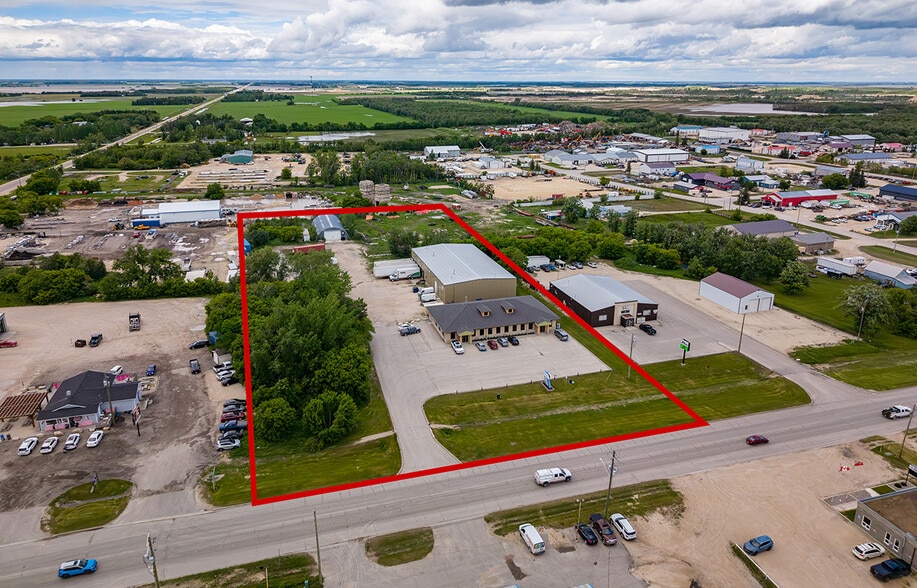 211 2nd Av N, Stonewall, MB à vendre - Photo principale - Image 1 de 15