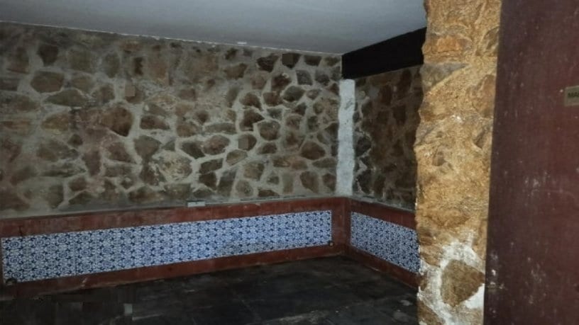 Carrer del Segle XX, Barcelone, BAR 08032 -  -  - Photo intérieure - Image 1 of 4