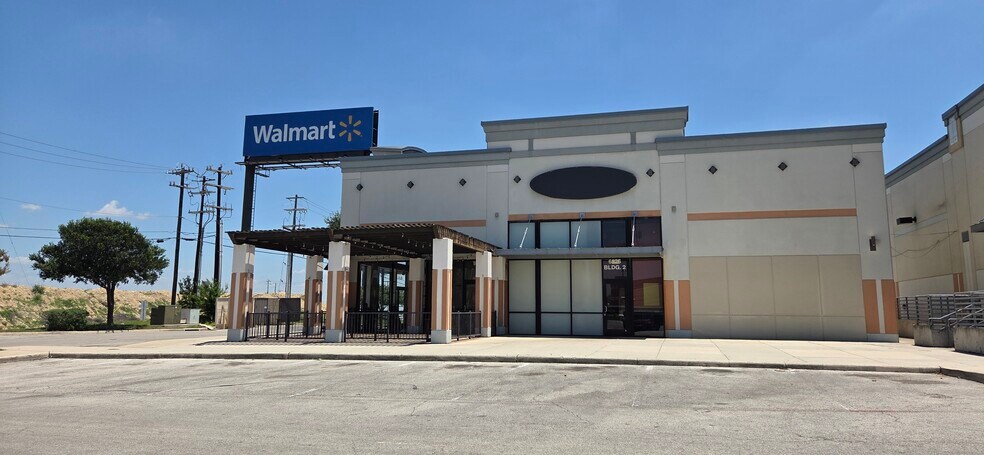 6826 NE Loop 1604 Fwy, San Antonio, TX à louer - Photo du bâtiment - Image 3 de 10