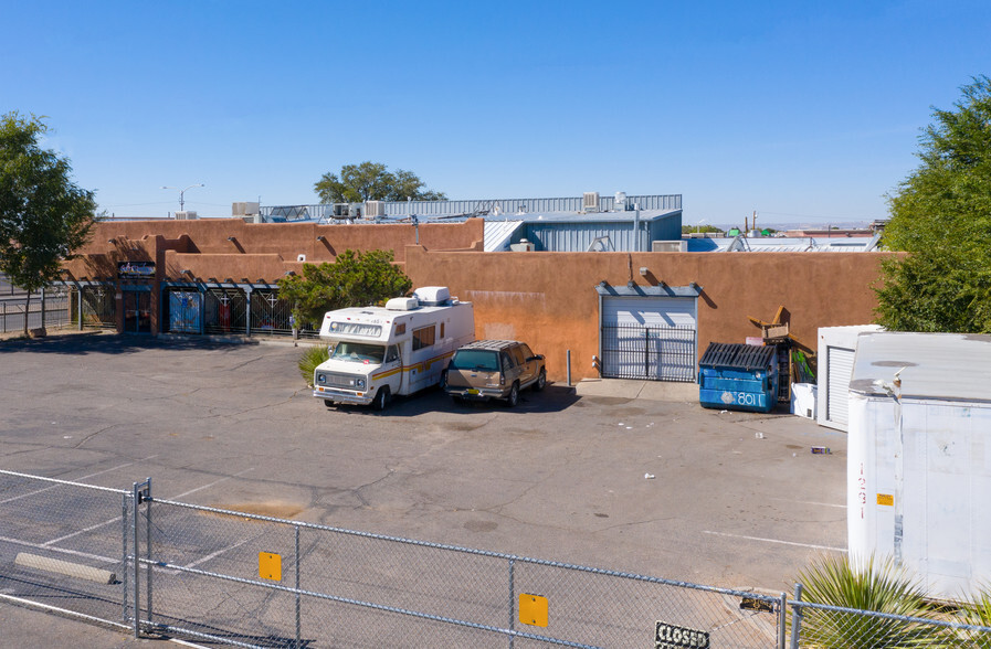 8011 Central Ave NE, Albuquerque, NM for sale - Building Photo - Image 1 of 1