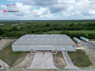 Plus de détails pour 100 Lupita Cir, Del Rio, TX - Industriel à vendre