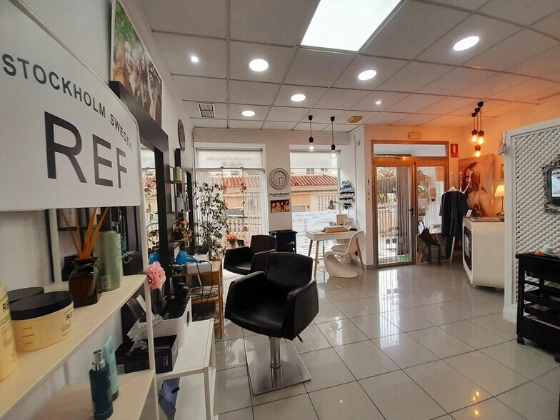 Retail in Fuengirola, Málaga for lease - Building Photo - Image 2 of 16