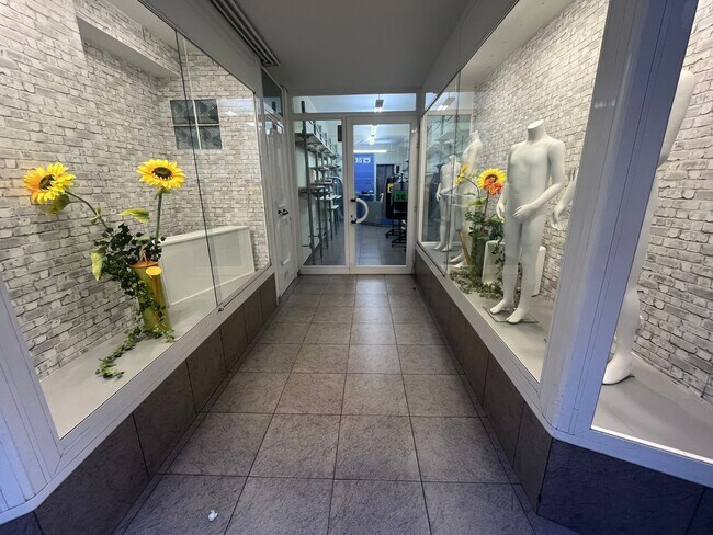 More details for Retail for Lease