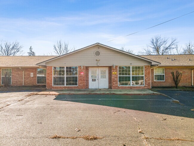 Plus de détails pour 102 Floyd St, Naples, TX - Spécialité à vendre