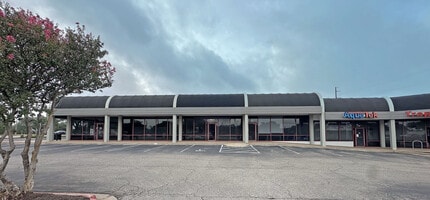 2521 Rutland Dr, Austin, TX for lease Building Photo- Image 2 of 7