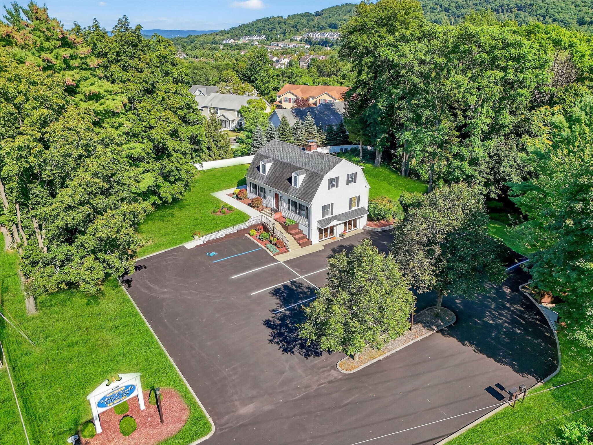 1436 NY-52 Rt, Fishkill, NY à vendre Photo principale- Image 1 de 1