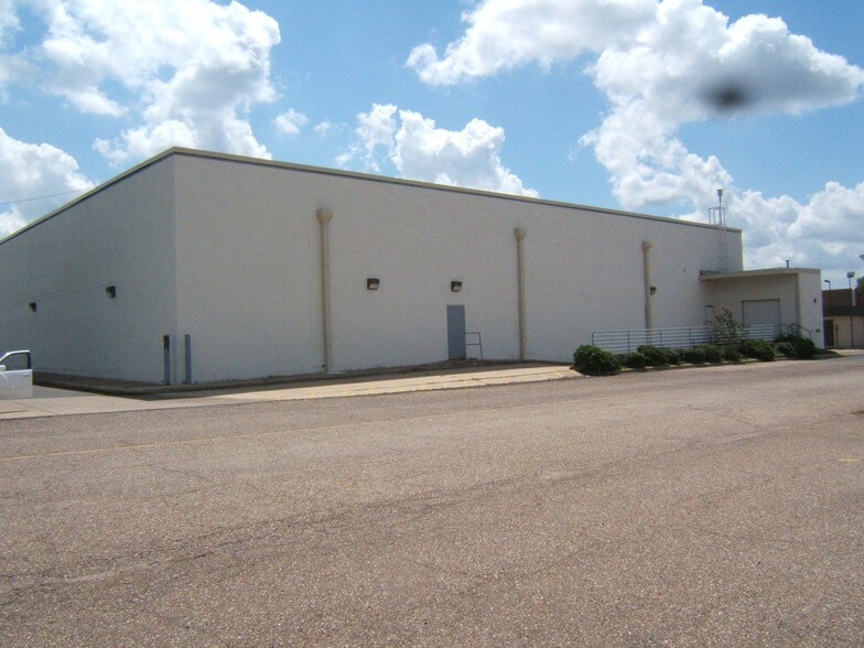 8932 Jewella Ave, Shreveport, LA à vendre - Photo du bâtiment - Image 2 de 7
