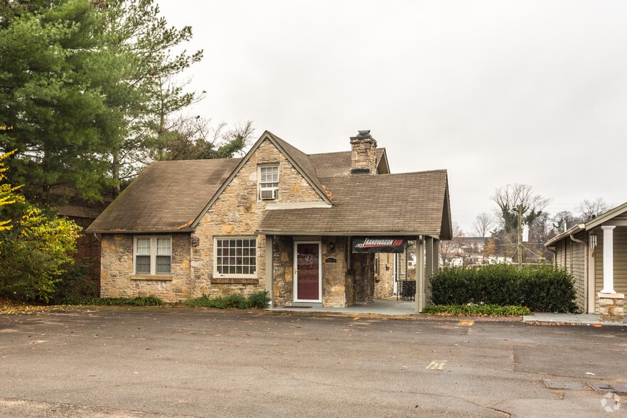 2613 Westwood Dr, Nashville, TN for lease - Building Photo - Image 2 of 2