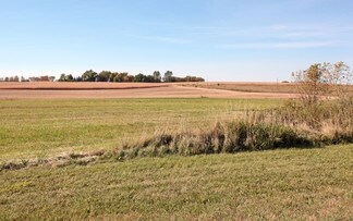 Plus de détails pour 877 E Main St, Waconia, MN - Commerce de détail à vendre