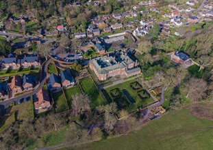 Neston Rd, Burton, CHS - Aérien  Vue de la carte - Image1