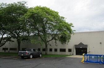 17155 Van Wagoner Rd, Spring Lake, MI for lease Interior Photo- Image 2 of 14