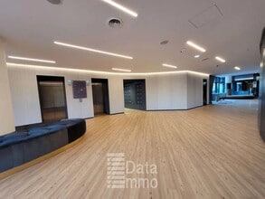 2 Rue Du Centre, Noisy-le-Grand for lease Interior Photo- Image 2 of 25