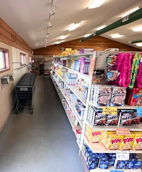 1605 S Main St, Oshkosh, WI for sale - Building Photo - Image 3 of 13