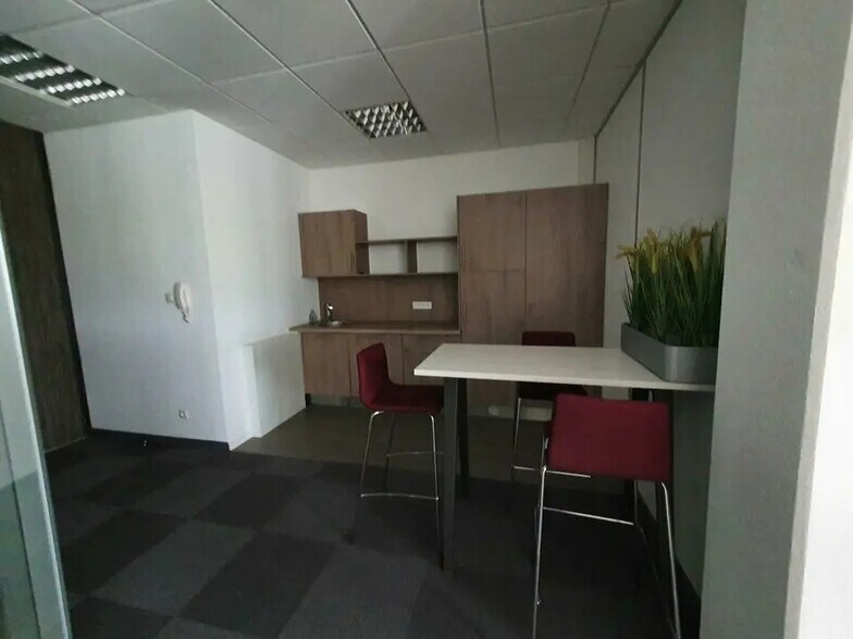 Bureau dans Entzheim à louer - Photo intérieure - Image 2 de 7