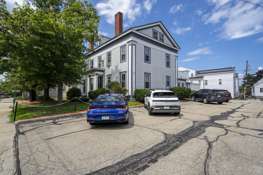 116 Lowell St, Manchester, NH for sale - Building Photo - Image 3 of 16