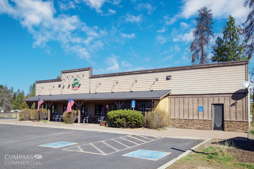 52600 N 97 Hwy, La Pine, OR à vendre - Photo du bâtiment - Image 2 de 13