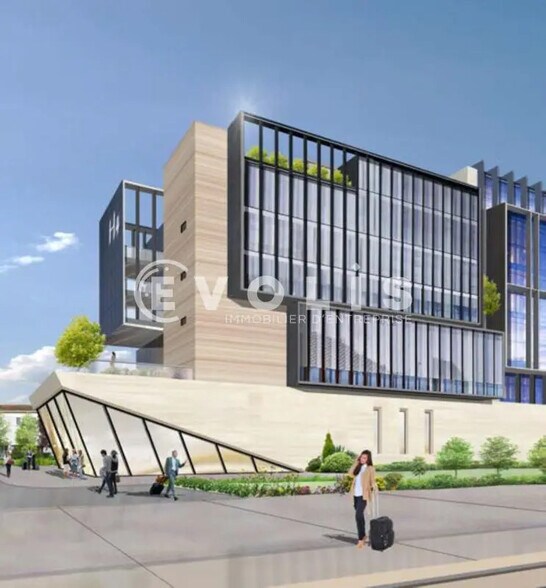 Office in Melun for lease - Building Photo - Image 2 of 3