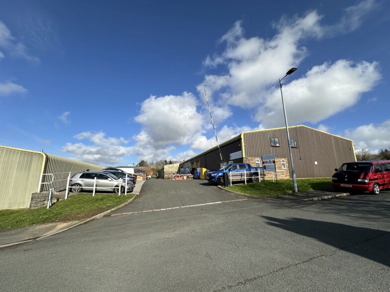 Meadow Clos, Plymouth à vendre - Photo du bâtiment - Image 3 de 6