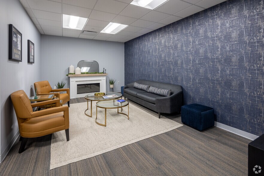 265 Exchange Dr, Crystal Lake, IL à louer - Photo intérieure - Image 3 de 24