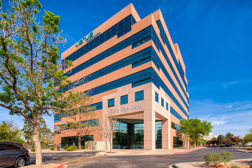 6100 Uptown Blvd NE, Albuquerque, NM à louer - Photo du bâtiment - Image 2 de 12
