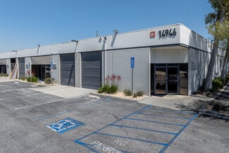 Plus de détails pour 14944 Shoemaker Ave, Santa Fe Springs, CA - Industriel à louer