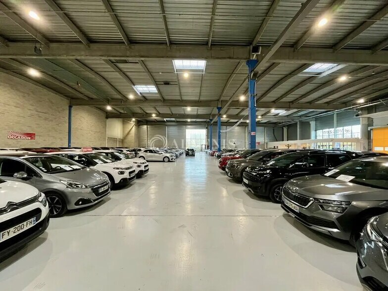 Flex dans Taverny à louer - Photo du bâtiment - Image 2 de 17