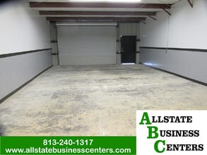 13652 N 12th St, Tampa, FL à louer Photo intérieure- Image 2 de 6