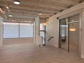 1812 Broadway Blvd, Kansas City, MO for lease Interior Photo- Image 2 of 12