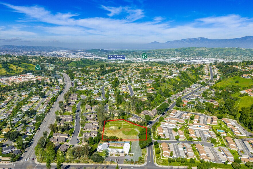 2235 Morning Canyon Dr, Diamond Bar, CA à vendre - Photo du bâtiment - Image 2 de 8